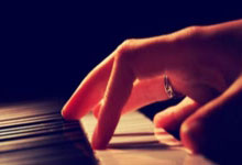 归化球员塞尔吉尼奥替补待命，本场能否实现国足首秀❓️.